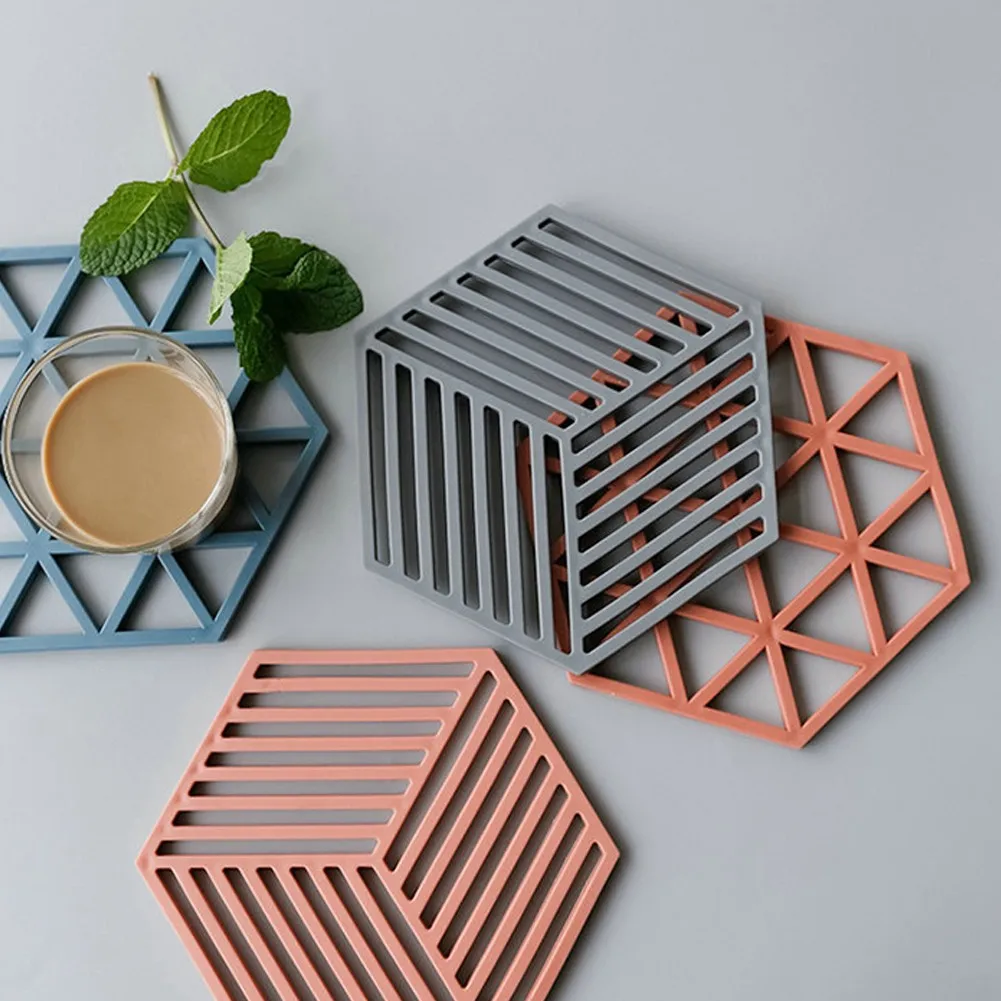 

1pc Kitchen Heat Resistant Silicone Mat Drink Cup Coasters Food Mats Non-slip Pot Holder Table Placemat Kitchen Accessories