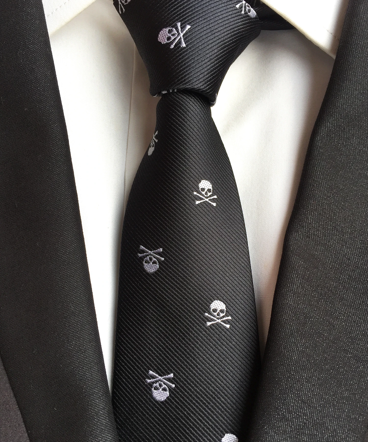 

Men's Ties Black with White Skull Pattern Woven Necktie