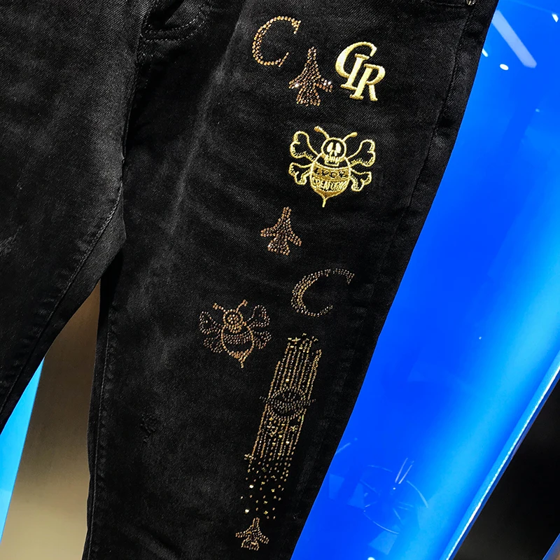 

Fashion brand personalized versatile jeans men's new fall 2020 letter sequins little bee embroidery black handsome pants man