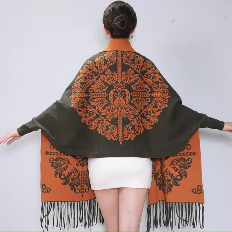 Кашемировое женское пончо в шотландскую клетку для осени и зимы |