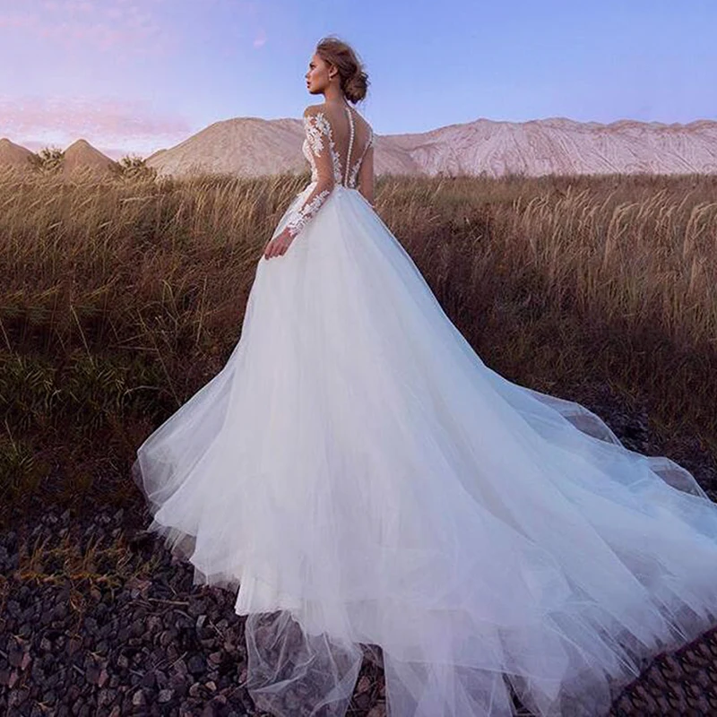 

Illusion Lace 2022 Wedding Dress A Line Illusion Jewel Neck Long Sleeves Buttons Bridal Gowns Country Princess Marriage Outfits