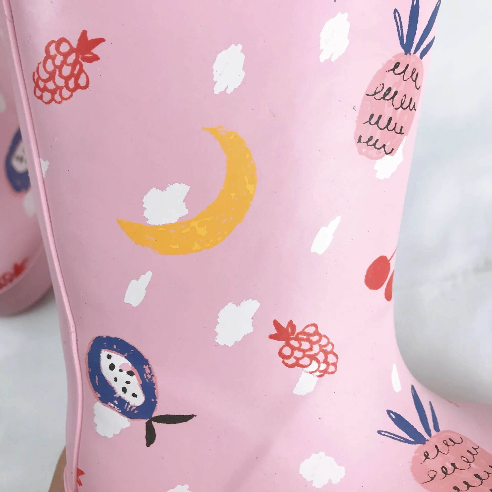 Детские резиновые сапоги милые водонепроницаемые ботинки с мультяшным принтом