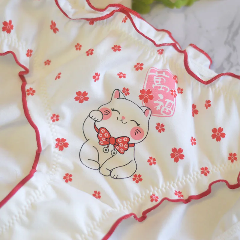 Трусики женские менструальные хлопковые с оборками и цветочным принтом | Женская