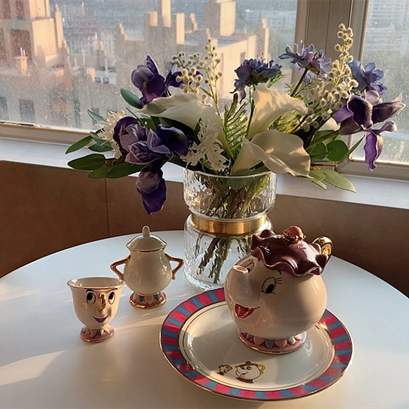 

2021 New Cute Cartoon Beauty And The Beast Teapot Mug Mrs Potts Chip Tea Pot Cup One Set Lovely Gift