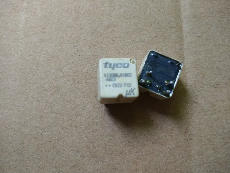 

NEW AUTO CAR relay V23086-R1802-A803 V23086- R1802-A803 V23086R1802A803 5PIN