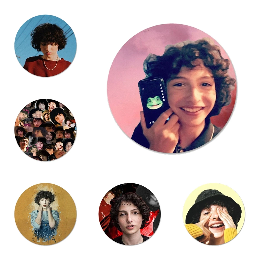 Значки значок для ТВ Финн вольфрама очень странные дела 58 мм Металлические