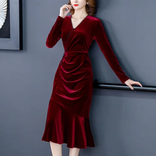 Женское бархатное платье с юбкой годе красное оборками Роскошная Одежда для