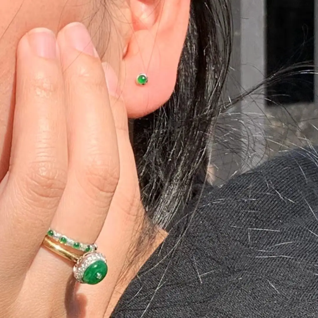 

Emerald Ear Studs Sun Green Reflect Light GenOptics Aura Essence Casual Female Flavor Spot Old Pink with Coupons