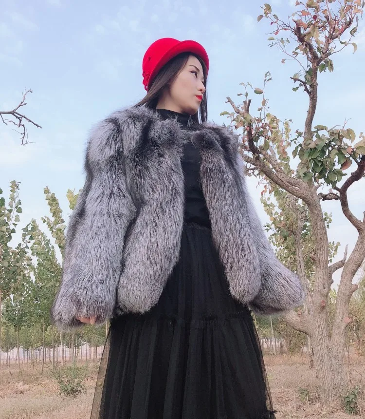 

Custom Make Top Quality 55 cm Whole Skin Pelt Silver Fox Fur Jacket coat outwear Round Collar For Women Lady Men Best Gift