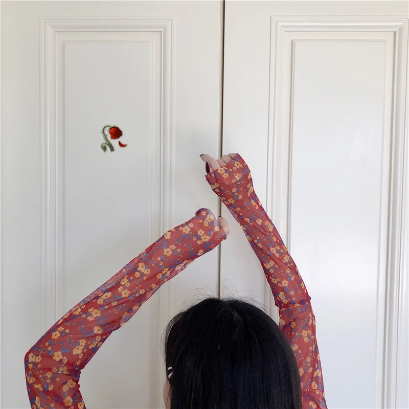 

Korean Harajuku Loose T-Shirts Women graphic tees Funny Summer Oversize ladies Tshirts Hip Hop Streetwear T shirt Women S0352