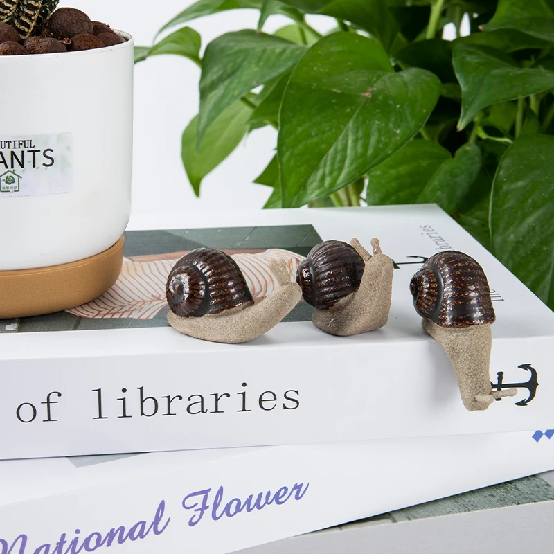 

Ceramic Small Snail Ornaments ​Bonsai Landscape Home Decoration Desk Decorations