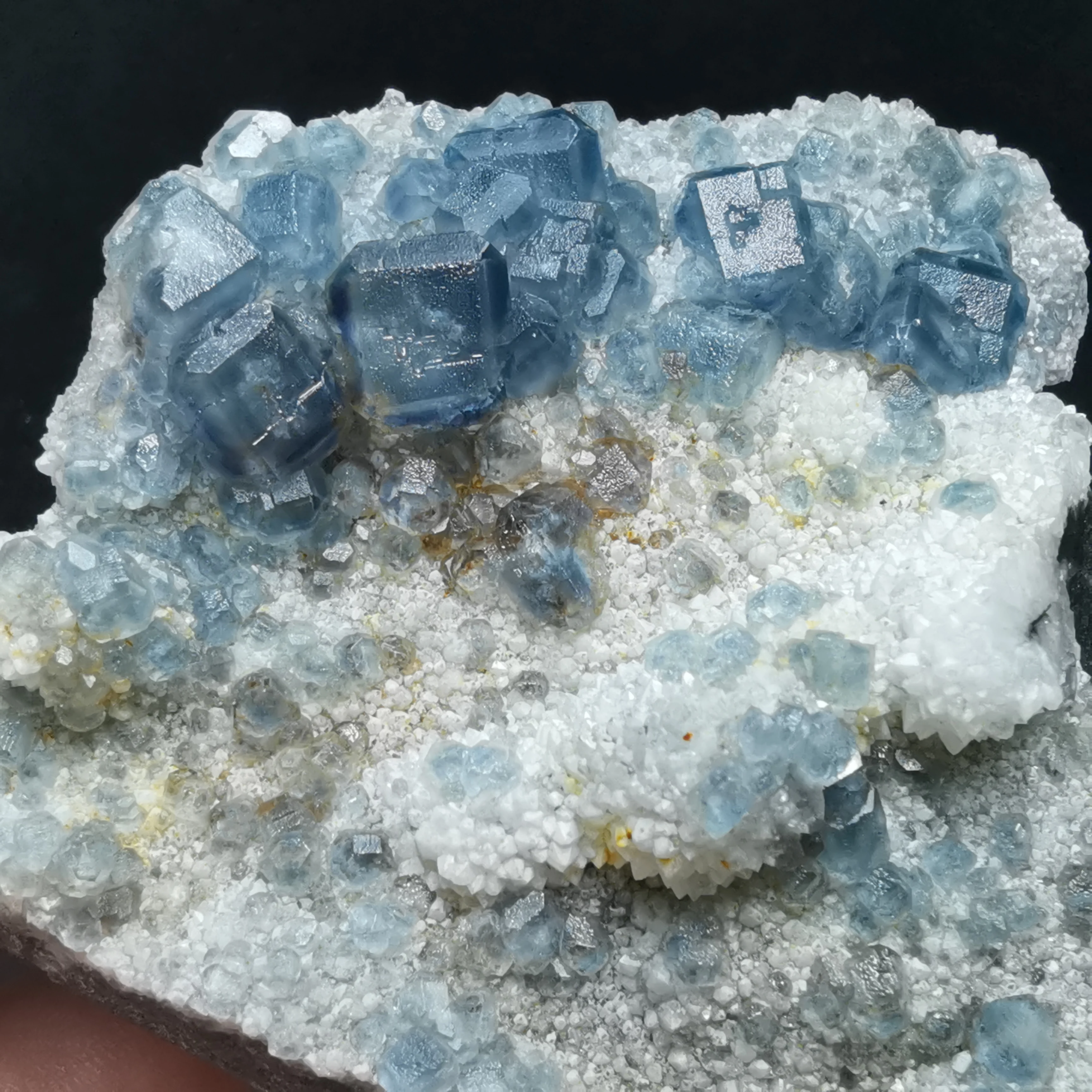 

175g100% natural rare blue-green fluorite cluster mineral specimen healing energy geology teaching collection home decoration