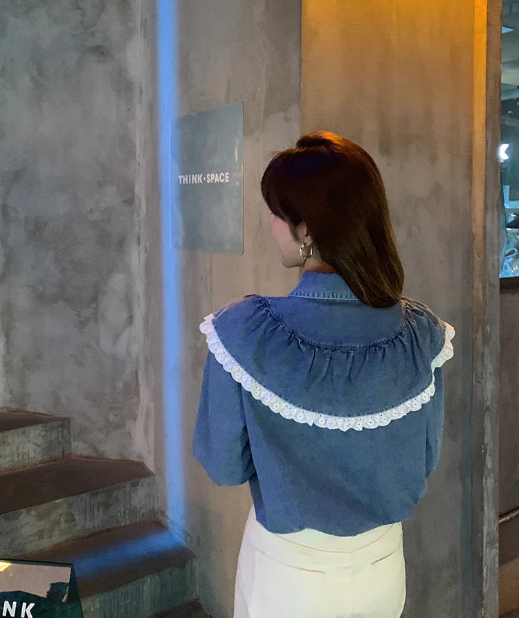

2021 Spring Korean Style Denim Jacket Female Vintage Lace Print Patchwork Turn-Down Collar Single Breasted Design Loose Shirt