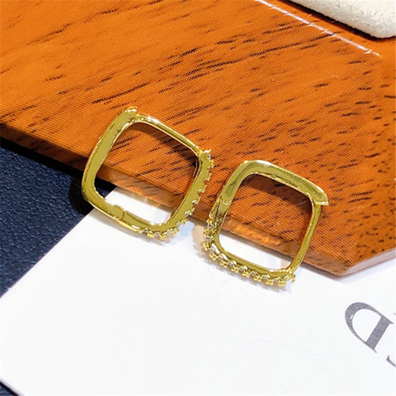 

Light Luxury Brand Gold Color U Shape CZ Stone Earrings Mixed Geometric Earrings for Women Minimalist Small Hoop Earrings Gift