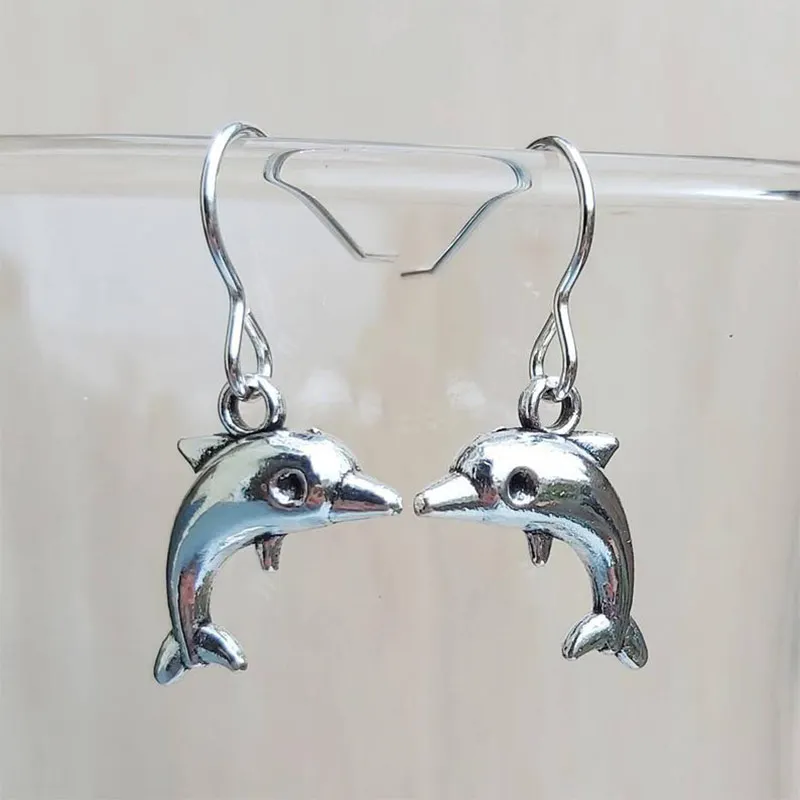 

Mini Dolphin Small Animal Earrings Silver Color Fashion Exquisite Cute Earrings For Women Girlfriends Gift