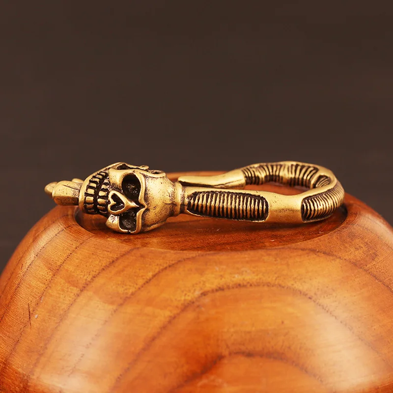 Винтажный латунный креативный череп голова сердце нос брелок для ключей в виде