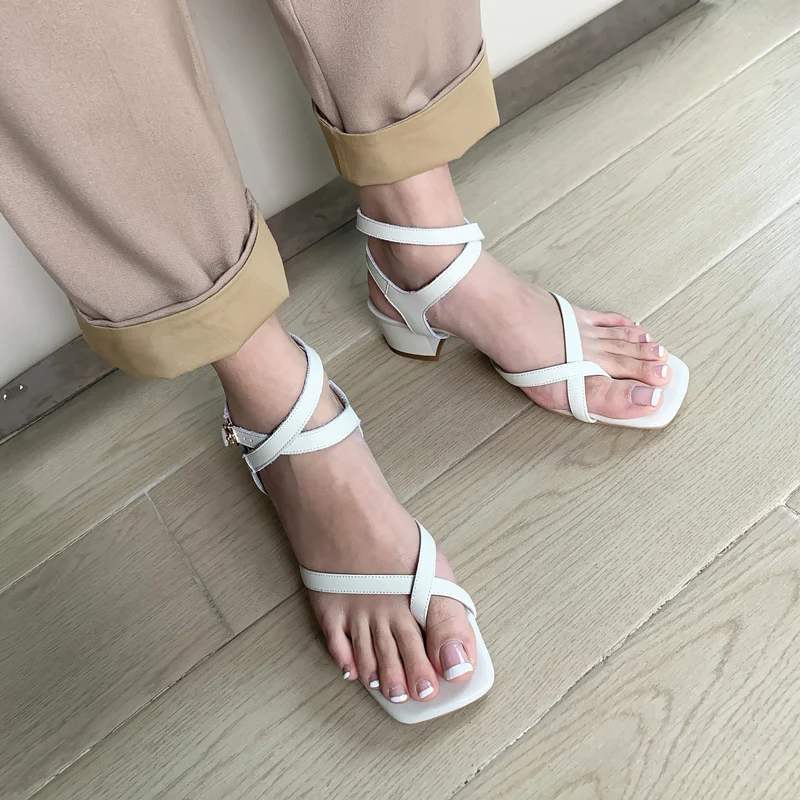 

Buckles Women Sandals 2021 Summer Newest Thick med Heels Pumps For Women High Quality Office Lady Casual Basic Shoes Woman