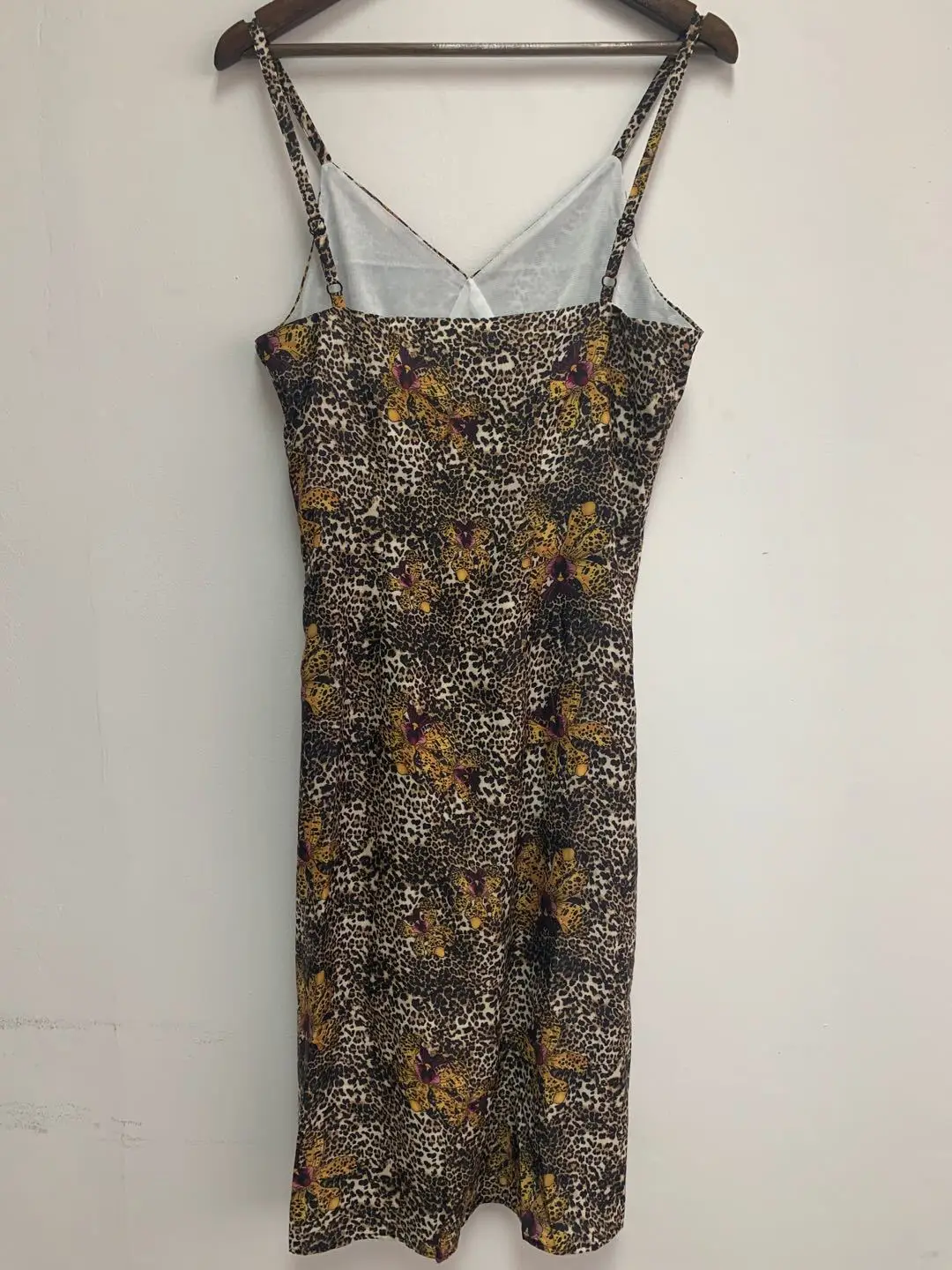 Женское платье Весна/Лето 2020 Новое сексуальное леопардовое миди с орхидеей |