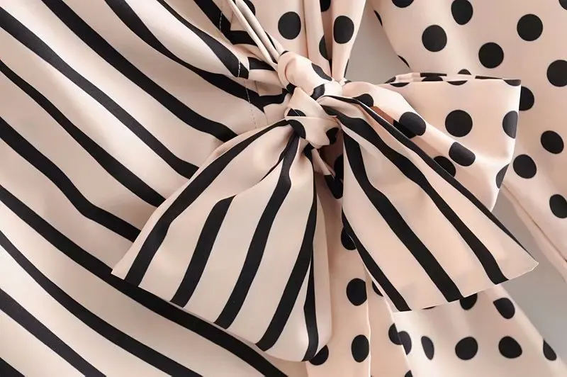 Женская блузка в горошек с v образным вырезом полоску|Блузки| |