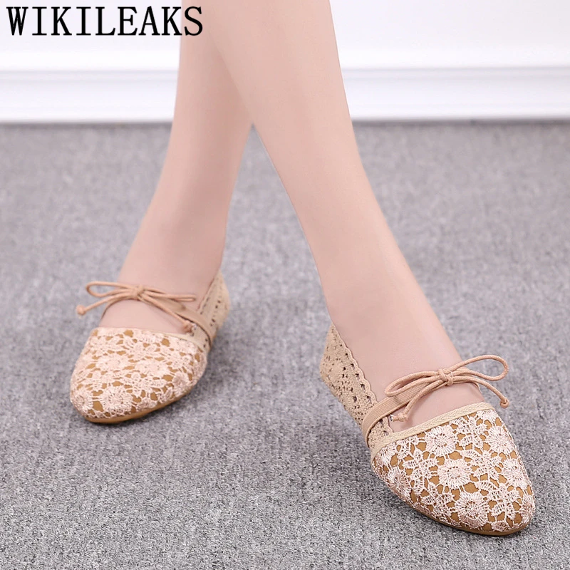 Туфли женские на плоской подошве удобные лоферы без застежки кружевная обувь в