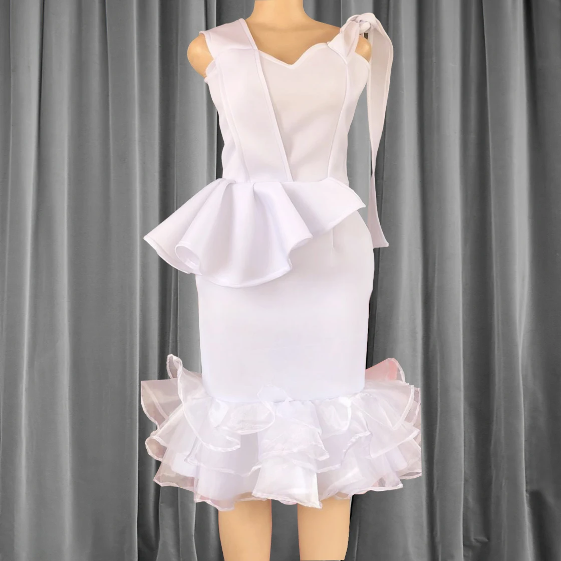 Женские облегающие платья вечерние с оборками из тюля тонкие белые модные