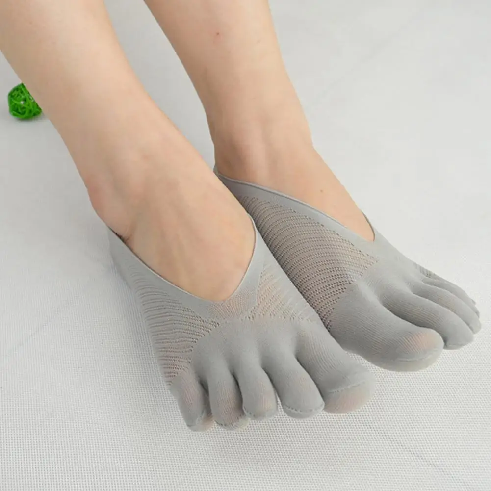 

Women 5-Toe Comfortable Ankle Socks Breathable Sweat-absorbing Low-cut Stockings Girls Four Seasons Nylon Low Tube Sock Slipper