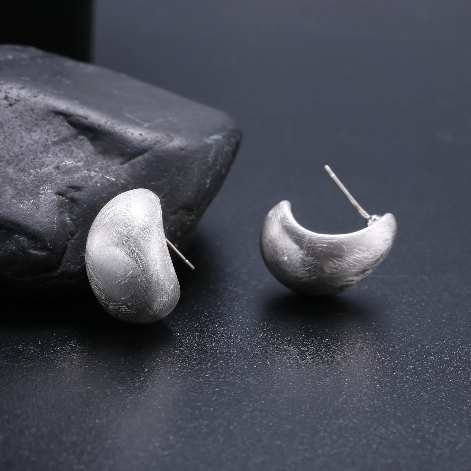 

DasCus New Style Silver Color Women Earrings Fashion Geometric Minimalist Cute Party Gift Personality Alloy Hiphop Jewelry