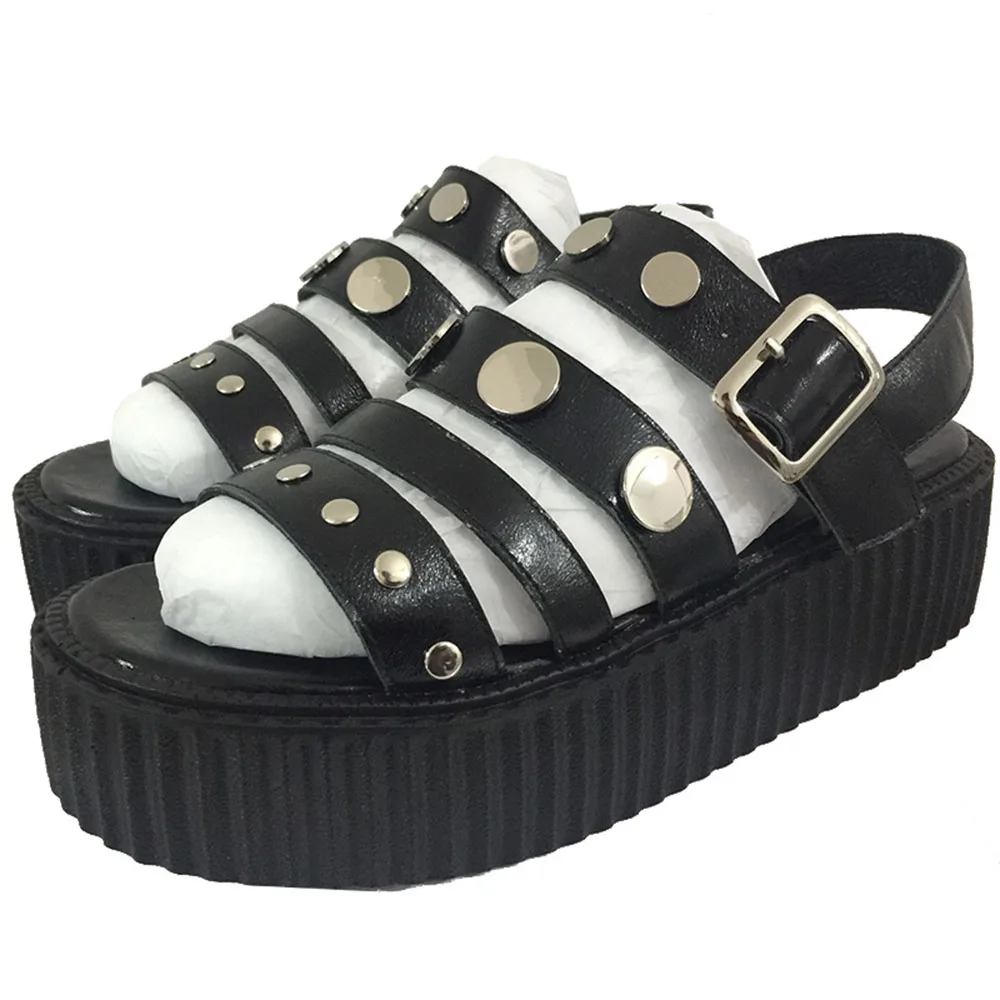 Босоножки женские на высоком каблуке с заклепками платформе | Обувь