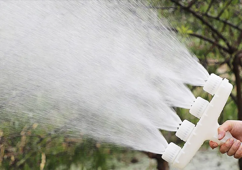 

4-Head Agricultural Watering Vegetable Sprinkler Atomizing Nozzle Garden Watering Sprinkler Micro Irrigation Fittings