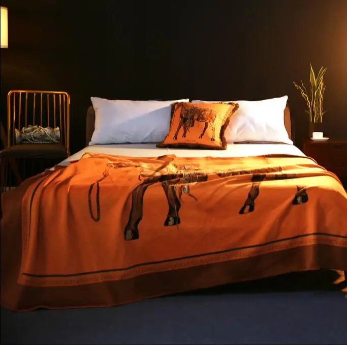 Фланелевое одеяло цвет в ассортименте