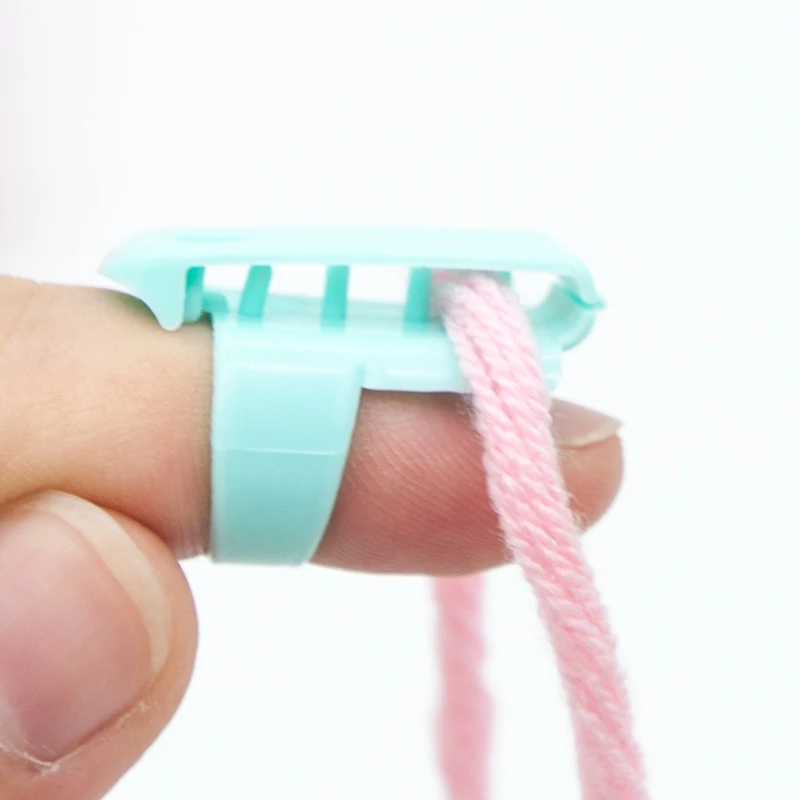 

4pcs/set Finger Splitter Sweater Wool Knitting Tool 4 Yarn Guide Thimble Sewing K9FA