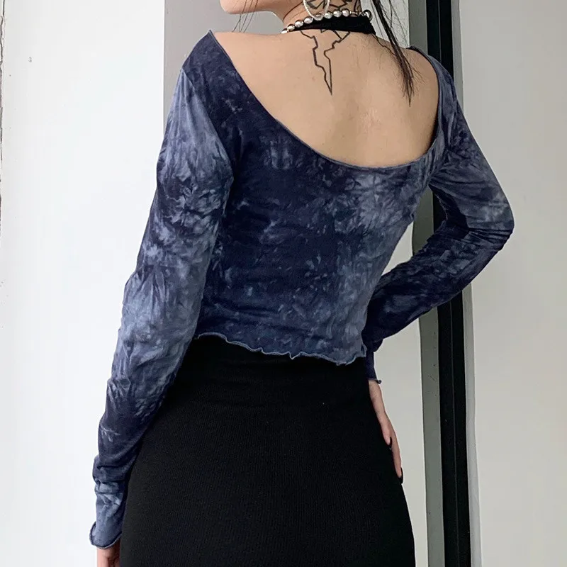 Женский пуловер с открытыми плечами длинными рукавами и принтом тай-дай