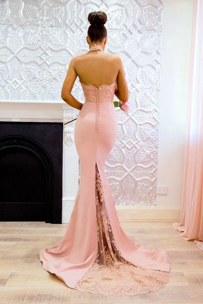 

BacklakeGirls 2020 Sexy Sleeveless Halter Satin Evening Dress Elegant Floor Length Light Pink Lace Party Gown Robe Soire Longue