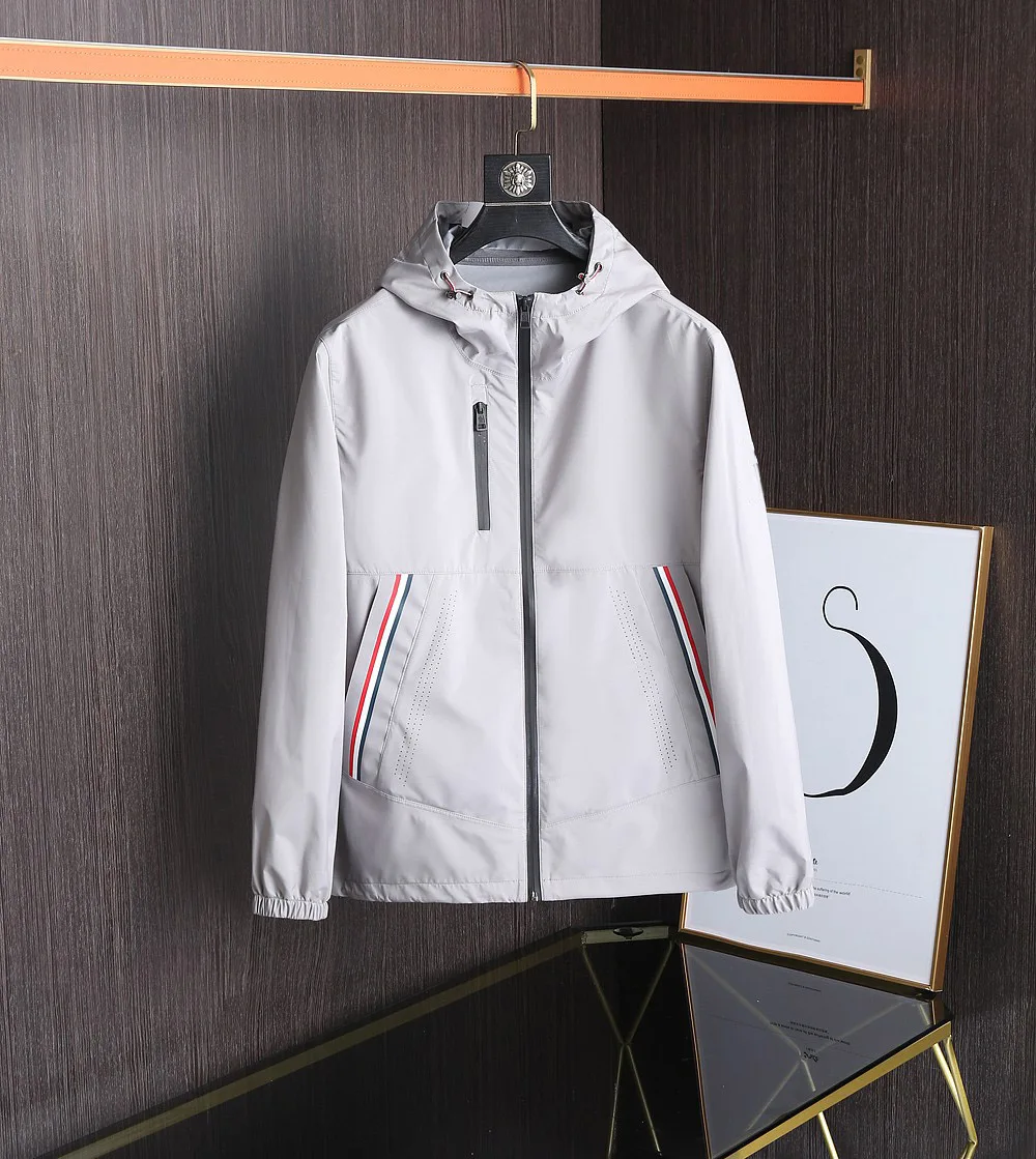 

Coats & Jackets