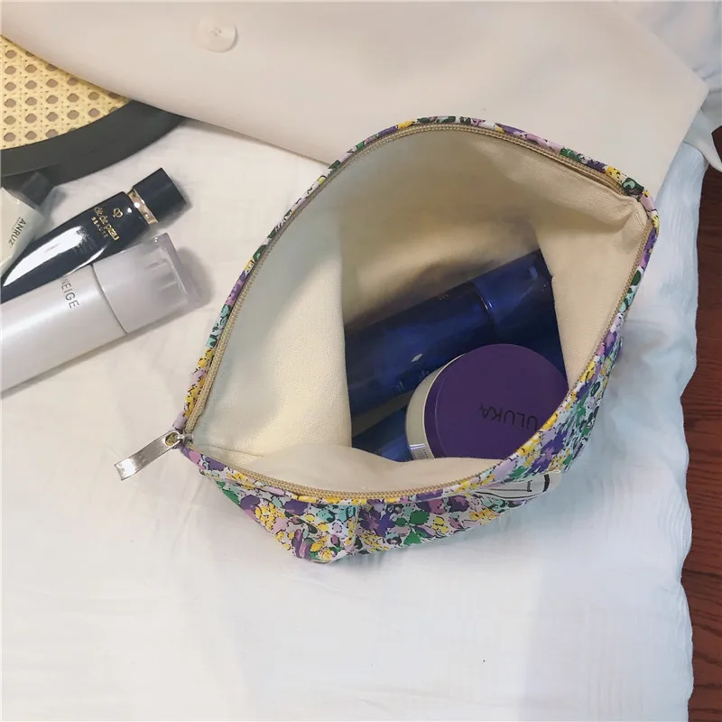 

New Retro Floral Makeup Bag Organizer Cotton Fabric Women Cosmetic Bag Necesserie Pouch Girls Beauty Brush Storage Bags Clutch