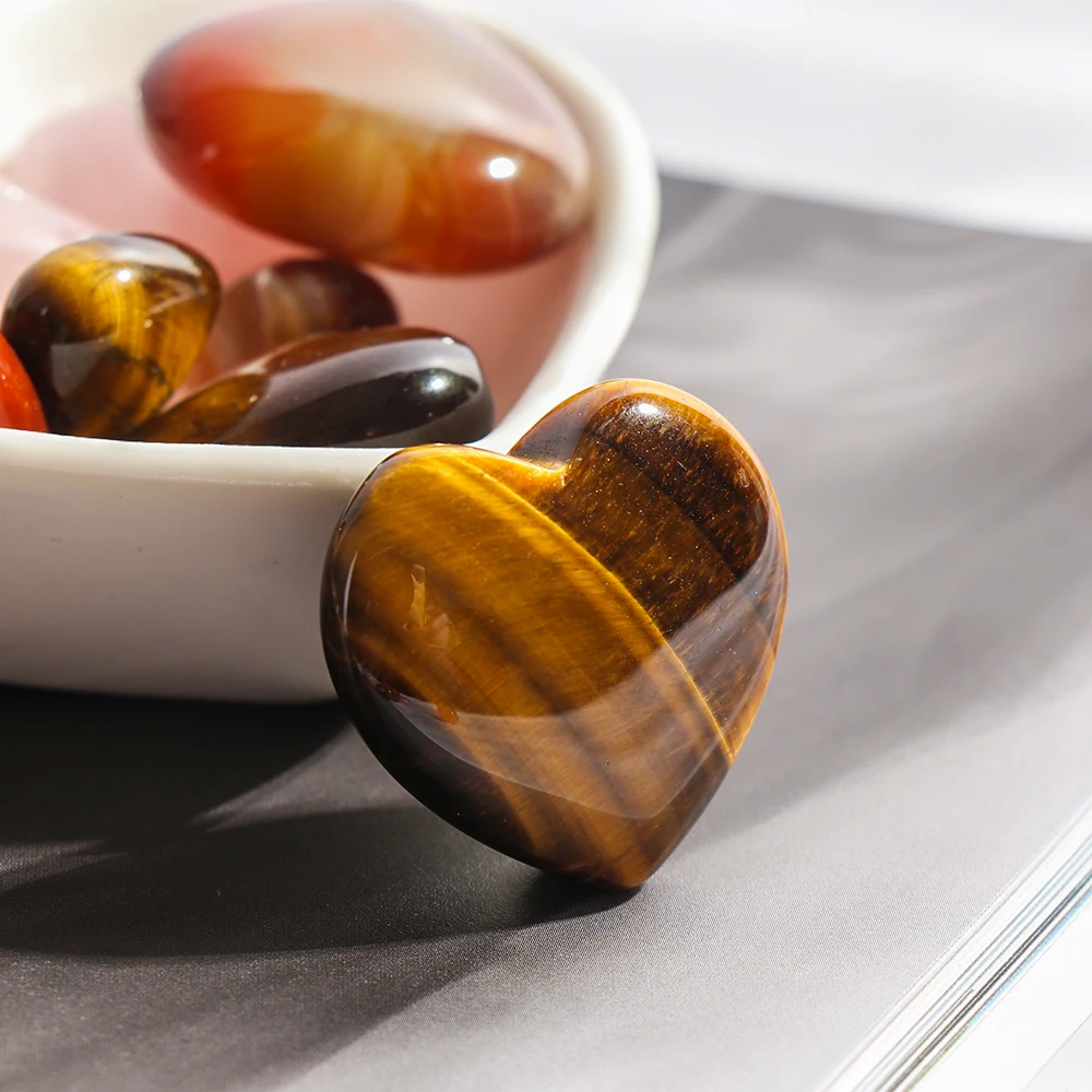 1 шт. натуральный камень в форме сердца Роза полоску кристалл резная ладонь