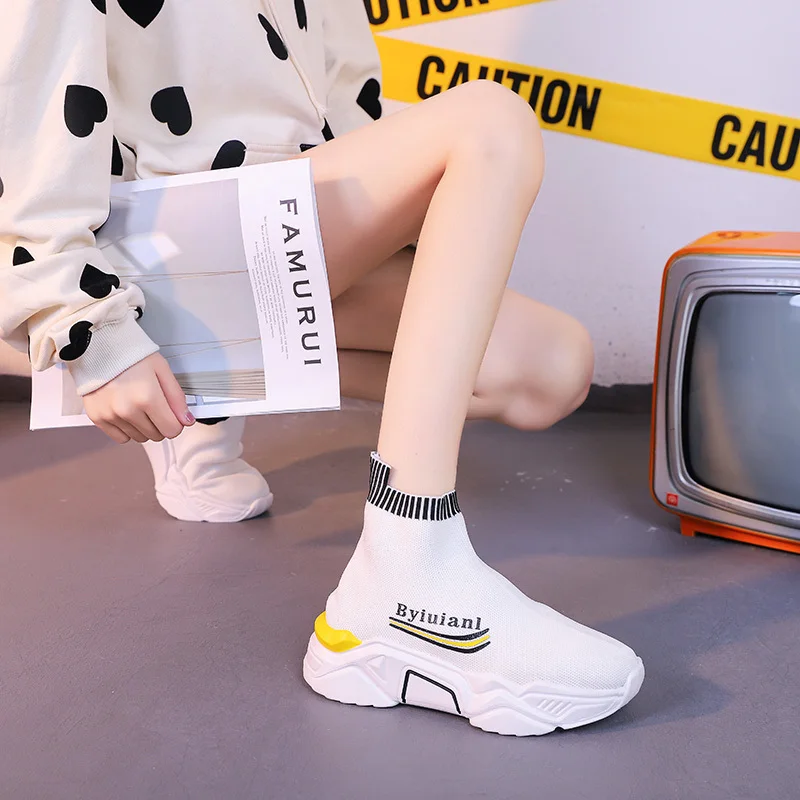 Кроссовки на высокой платформе из трикотажного эластичного материала женские