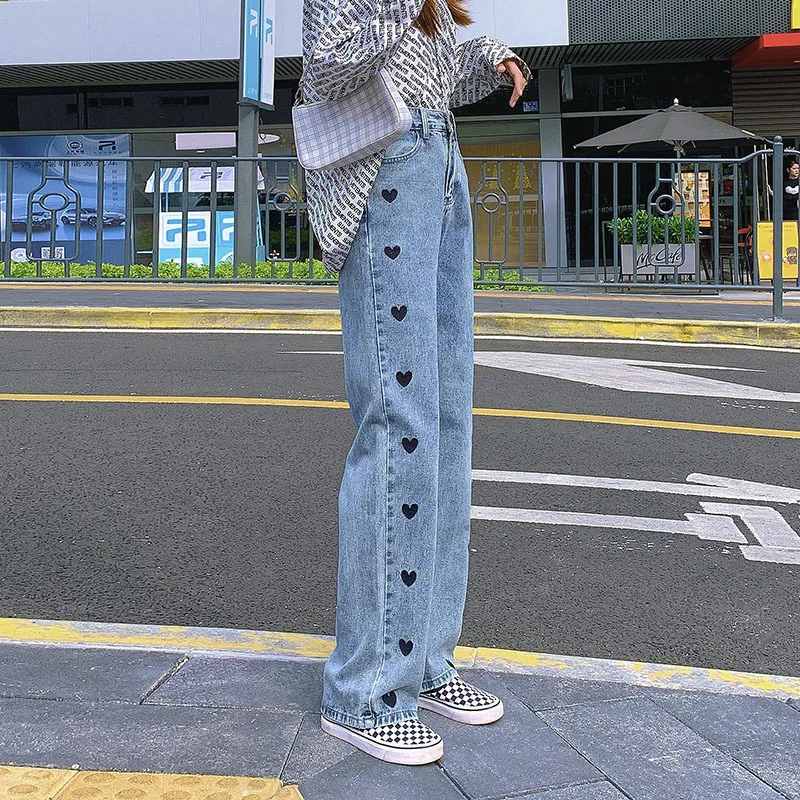 Модные женские джинсовые брюки в стиле Харадзюку С принтом сердца джинсы широкие