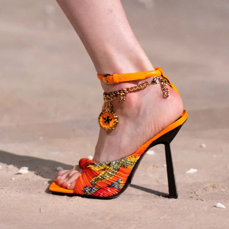 

2021 Summer High-heels Sandals Catwalk Shoes Sheepskin Leather Buckled Square Toe Fashion Sandalias Mujer Pumps Stiletto Heels