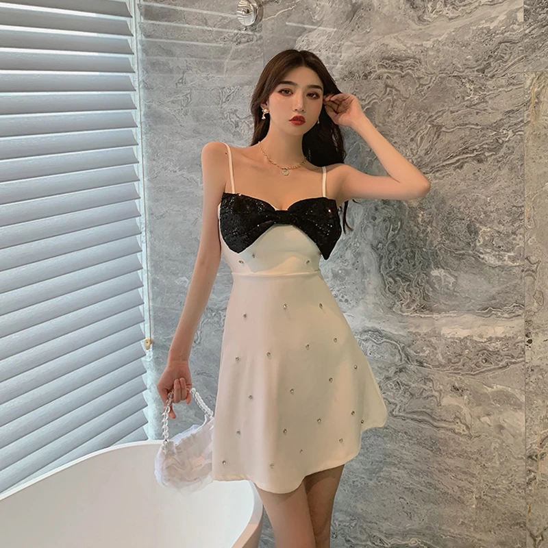 

2021 Summer New Women Sweet Sexy Spliced Color Contrast Diamond Sequins Bowknot Sleeveless Strap Dress Bodycon Mini Party Dress