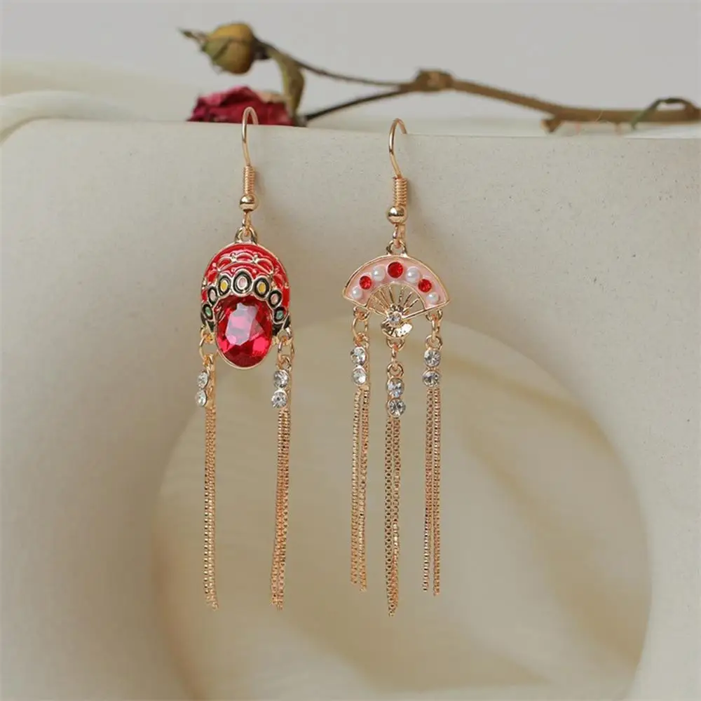 

Chinese Style Retro Long Studs Earrings Quality Facial Makeup Earring Ethnic Chic Pearl Temperament Tassel Body Jewelry
