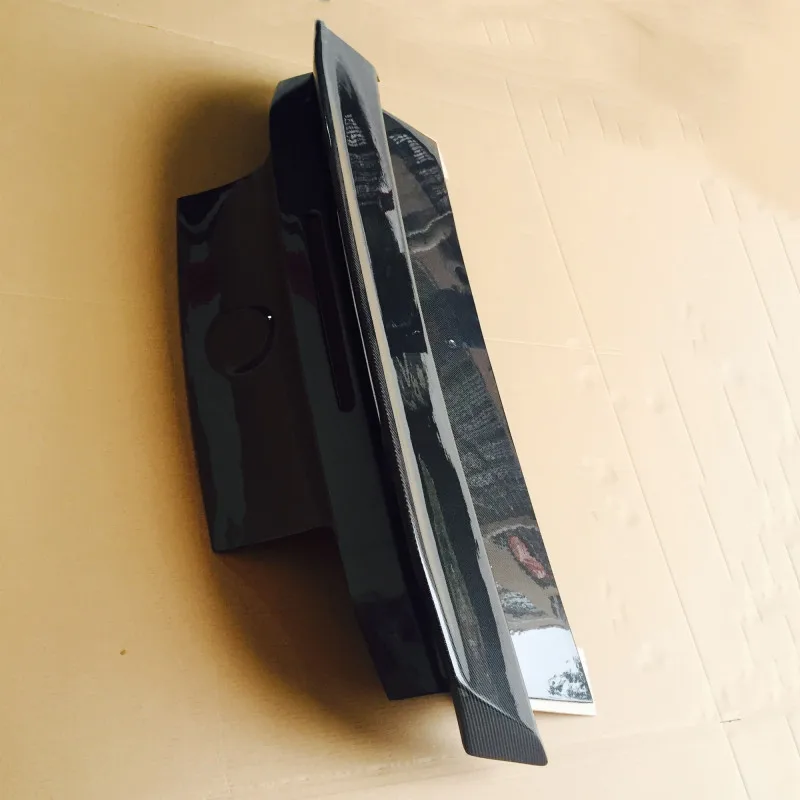 Стильный спойлер для изготовления автомобильных изделий из углеродного сплава