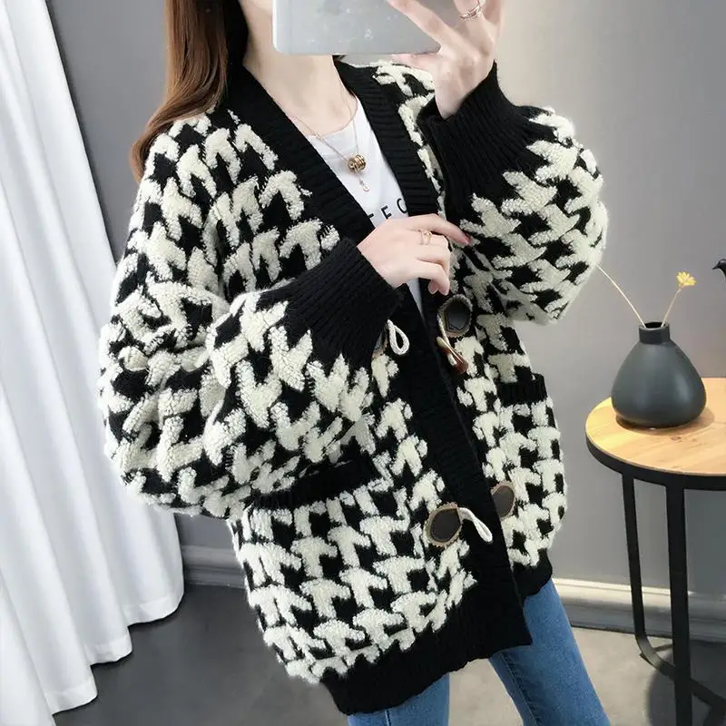 V образный вырез женское кнопка черный кардиган с узором гусиные лапки 2021 Свитер
