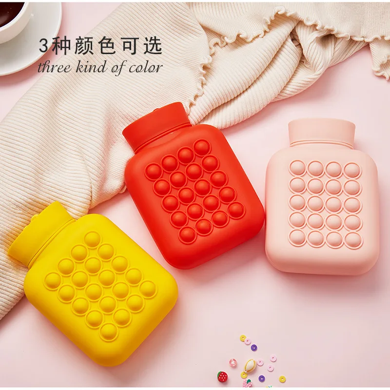 

Xiaomi Youpin Winter water injection hot water bottle Decompression environmentally friendly silicone hot water bottle