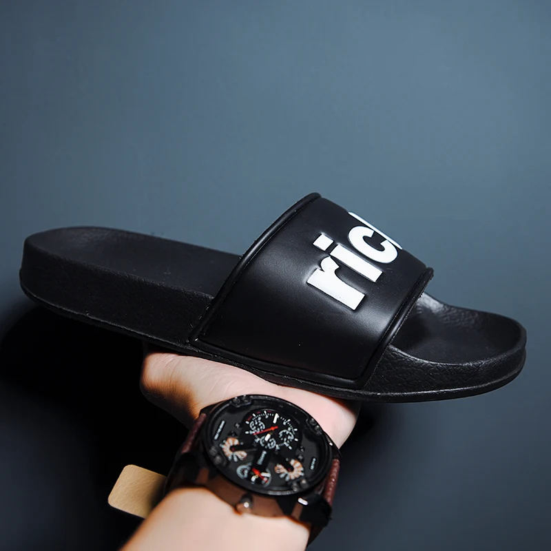 

Fashion Shoes Thick Bottom Non-slip Home Sandals Take A Shower Men Designer Casual Sandy Beach Men's Slippers Outdoor