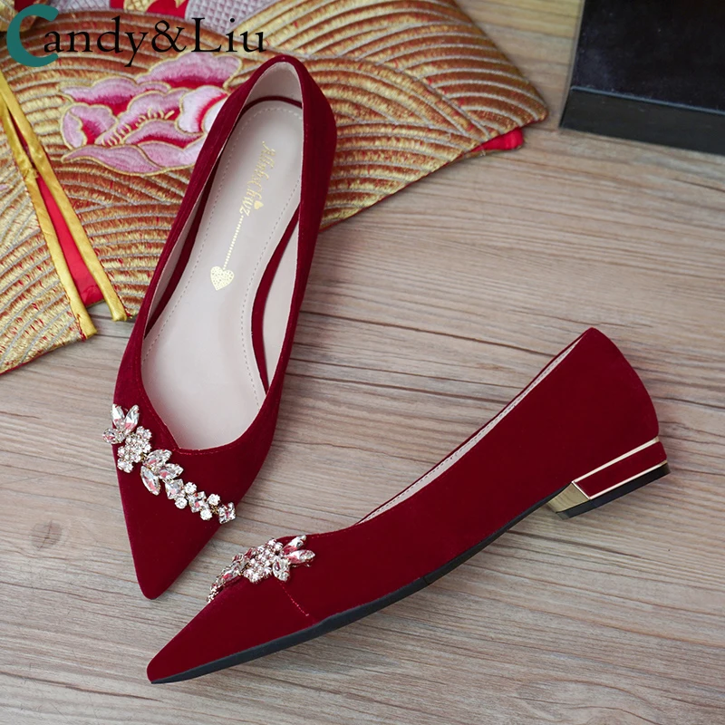 

Wedding Shoes Women's Flat-bottomed Show Clothes Dresses New Red Chinese-style Low-heeled Pregnant Women's Bride Shoes In 2021.