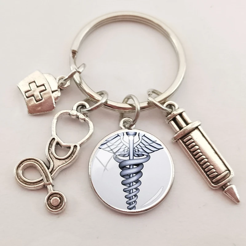 Новый медицинский работник со змеиным символом брелок для ключей ученика на