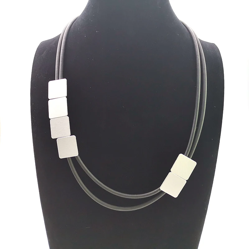 YD & YDBZ новые черные крученые ожерелья Женское Ожерелье резиновые Винтажные