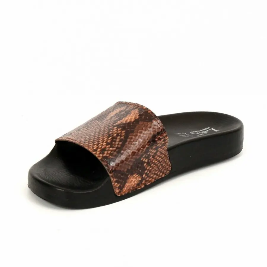 

Vital Arman Women'S Flat Slippers