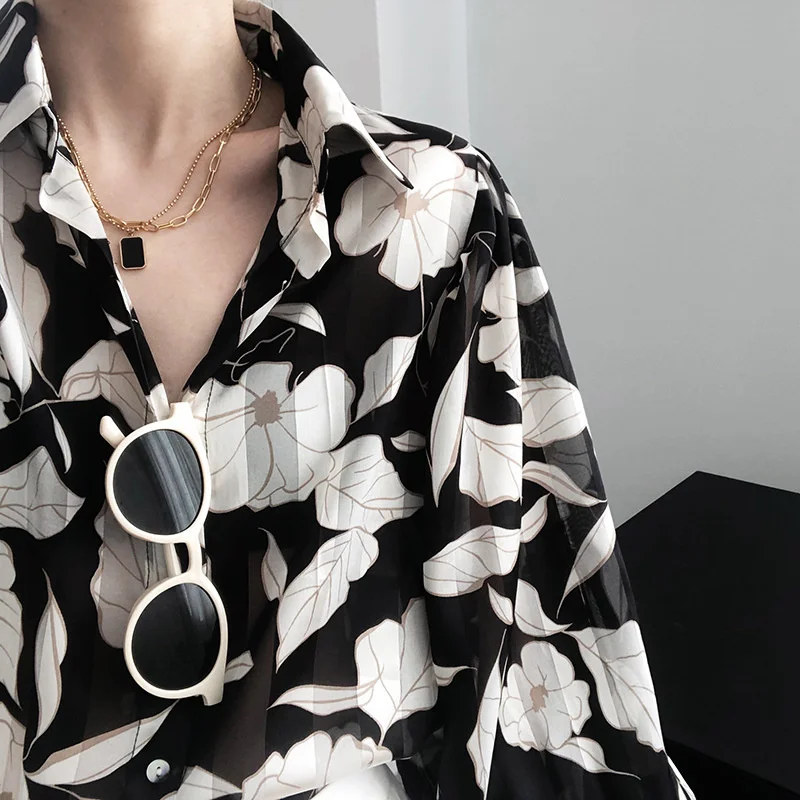 

2021 Summer New Chiffon Black Harajuku Flannel Oversized Shirt Coat Women Top Blouse Boho Clothing Cardigan Korean Fashion Tops